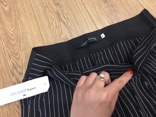 Quần baggy chun sau Zara