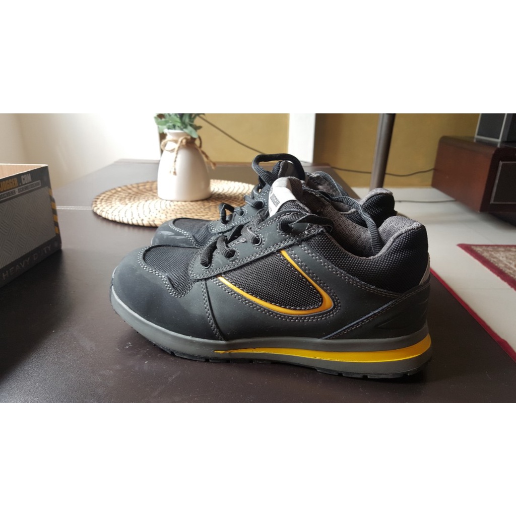 Giày bảo hộ safety jogger Turbo S3 chống trơn trượt SRC, chịu nhiệt, chống thấm nước (Màu đen) Giày bảo hộ safety jogger
