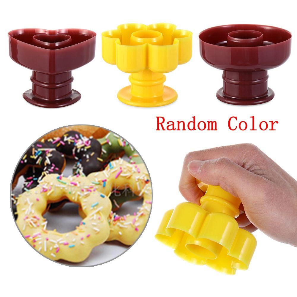 Khuôn Cắt Bánh Mì Tráng Miệng DIY