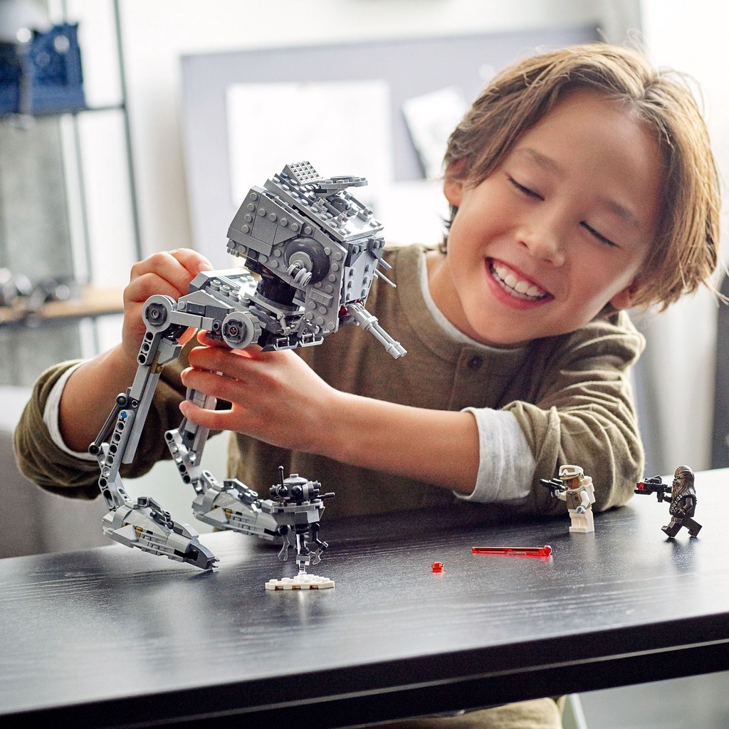 LEGO Star Wars 75322 Cỗ máy chiến đấu Hoth AT-ST