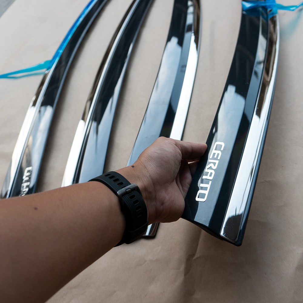 Vè che mưa chỉ inox xe KIA Cerato 2019-2020- 2021 Hàng cao cấp