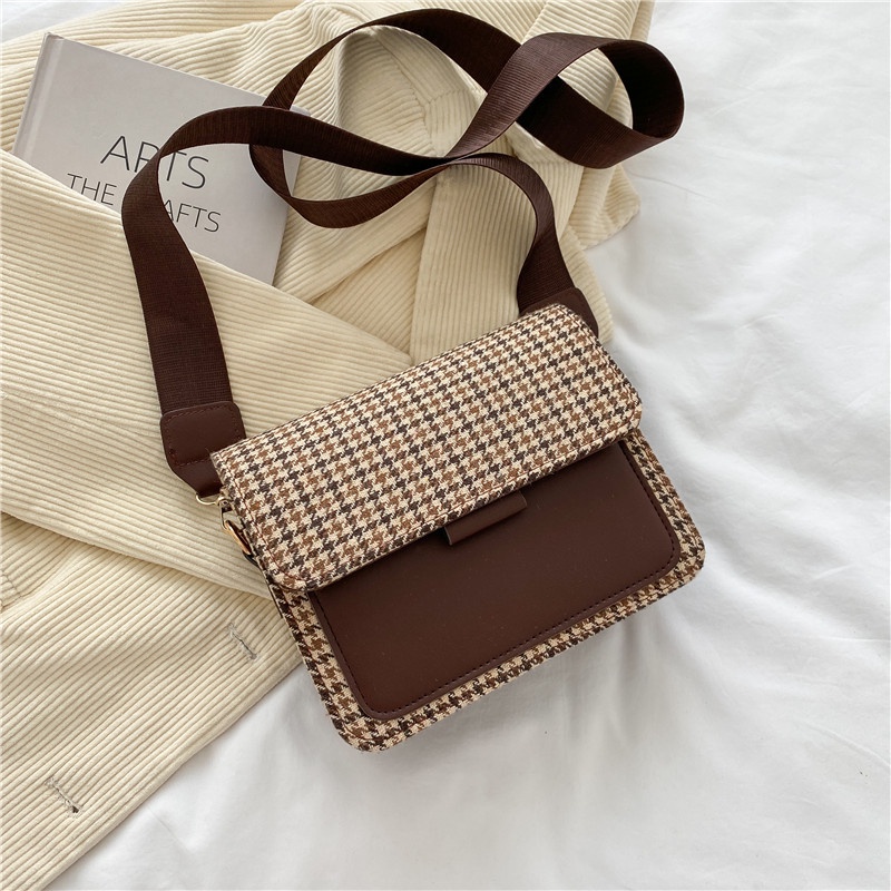 Túi đeo chéo nữ hình vuông nhỏ họa tiết caro phong cách Hong Kong thời trang mùa đông 2022