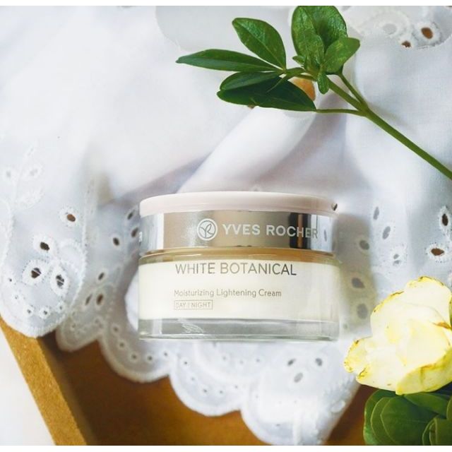 Kem Ngày đêm White Botanical Yves Rocher