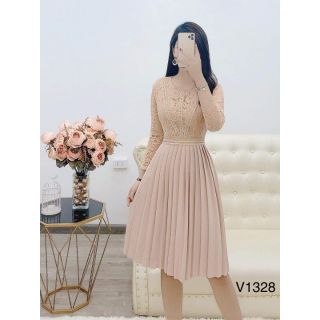 Váy ren nude chân váy xếp ly