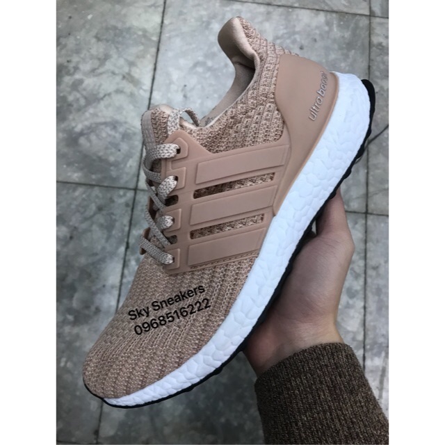 Giày thể thao ultra boost 4.0
