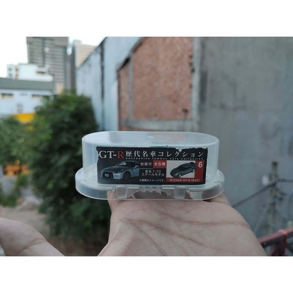 Mô hình tĩnh xe thể thao sport car UCC Nissan Skyline GT R35 Metallic Gun tỉ lệ 1:64