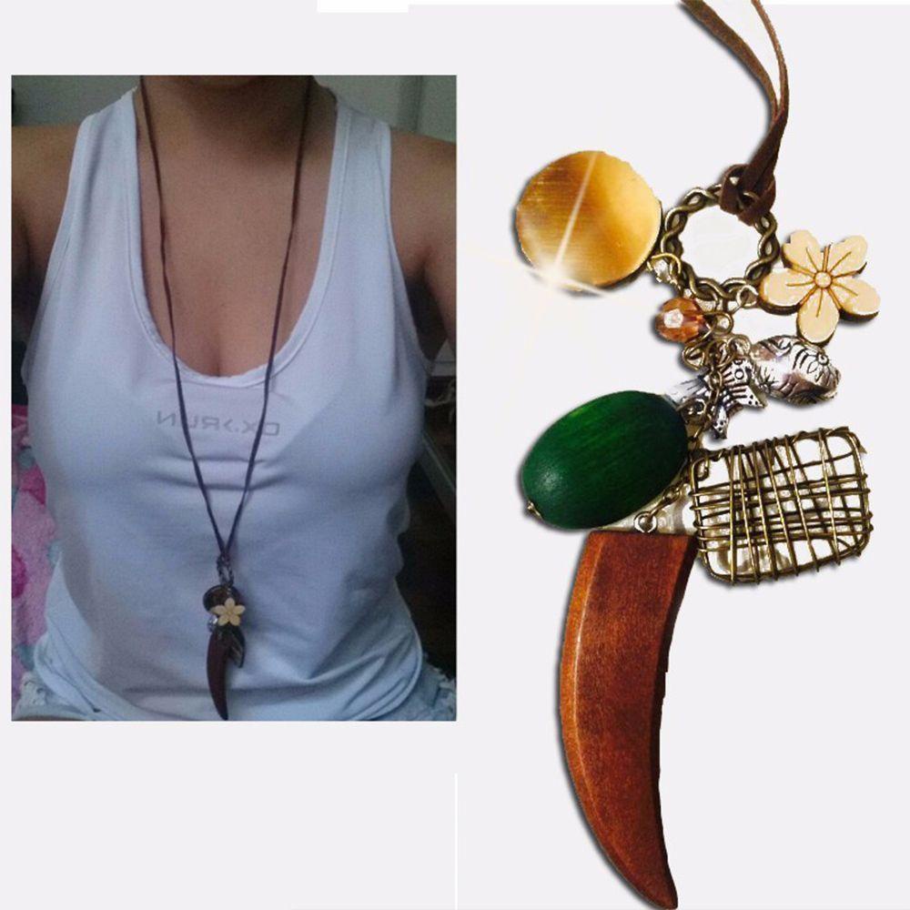 1 Vòng cổ Mặt Hình Tổ Bướm Bằng Gỗ Phong Cách Retro