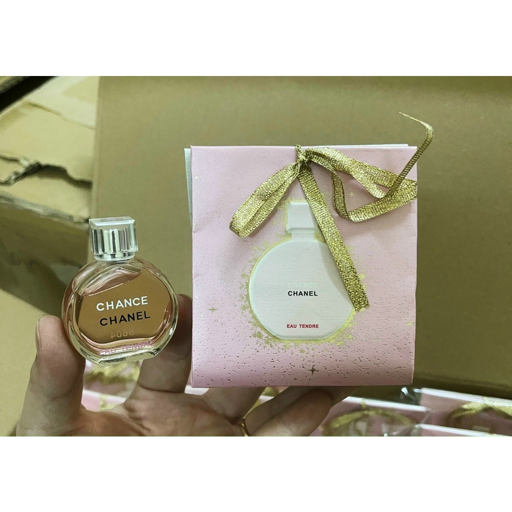 Nước hoa Chanl Chance hồng7.5ml siêu thơm màu hồng -hàng gift