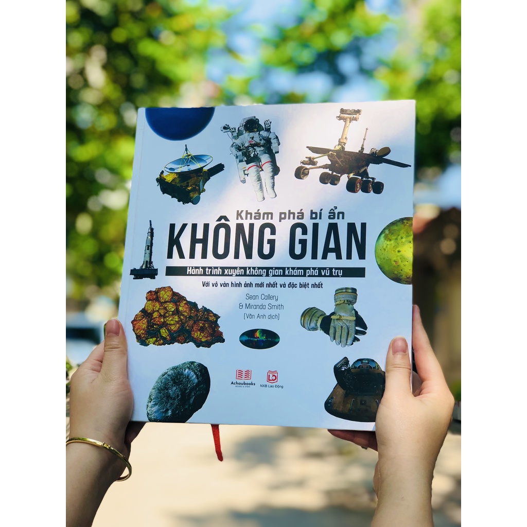 Sách khám phá bí ẩn không gian Á Châu Books bách khoa toàn thư space the definitive visual catalog