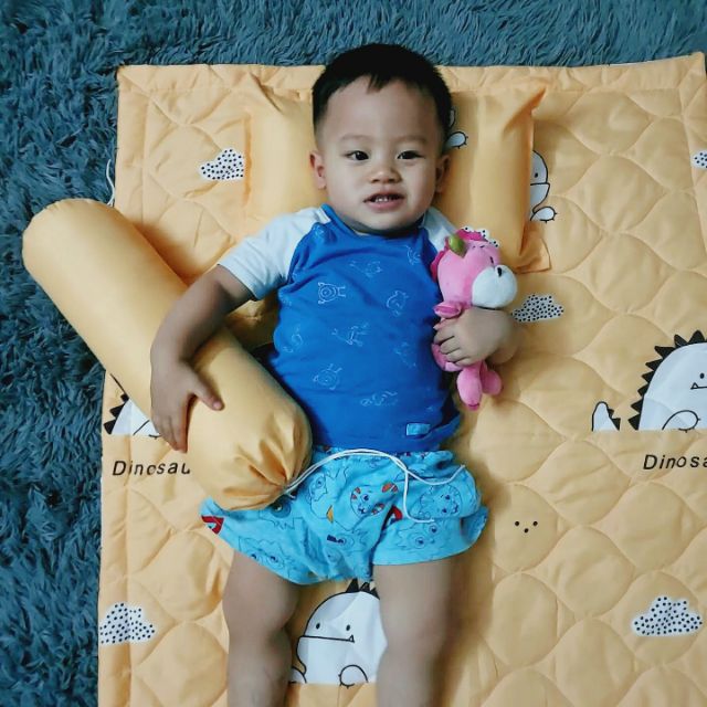 set chăn gối cho bé Gấu Pooh