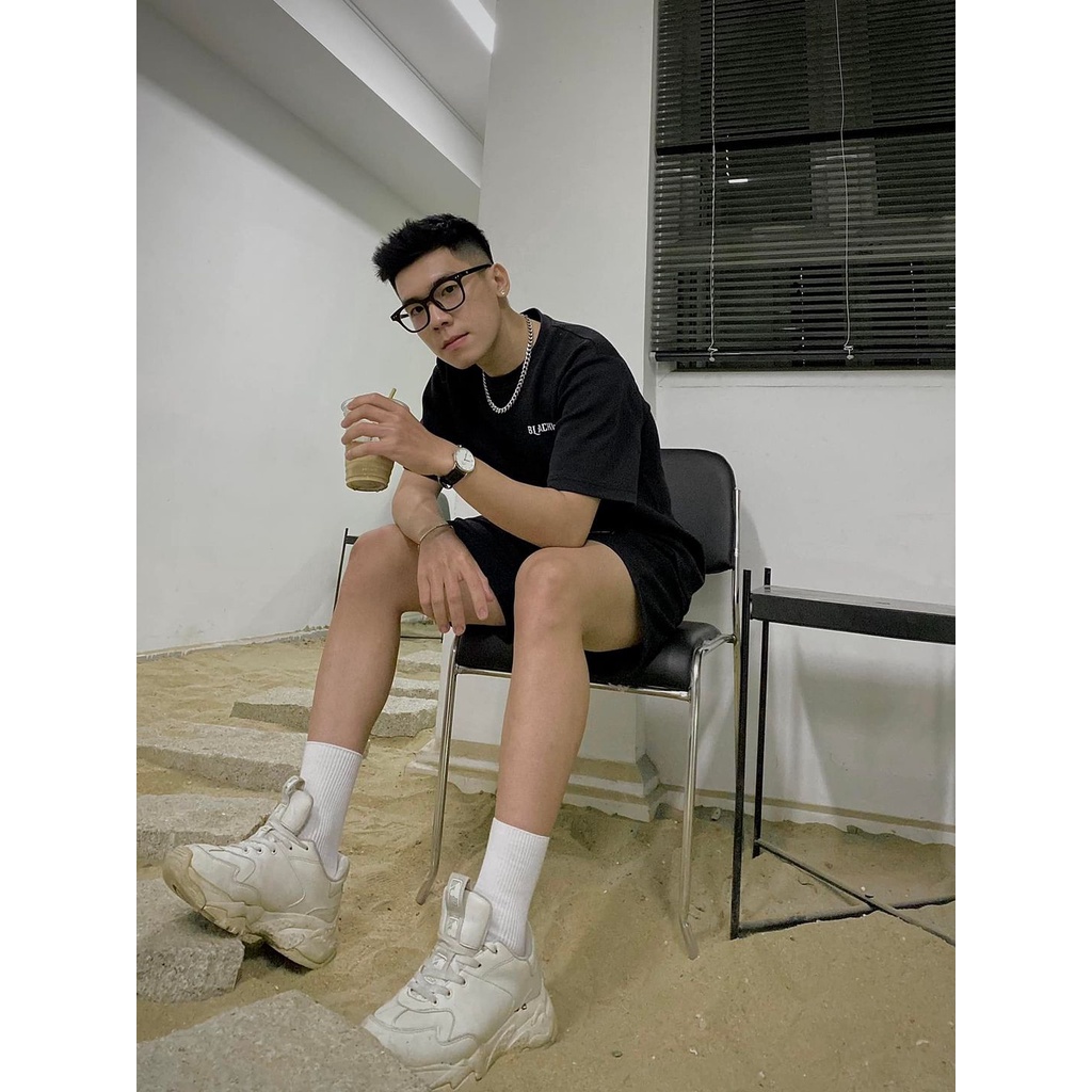 Áo Thun Localbrand BLACKWORK Essentials Tay Lỡ Đen/Trắng Cổ Tròn Unisex