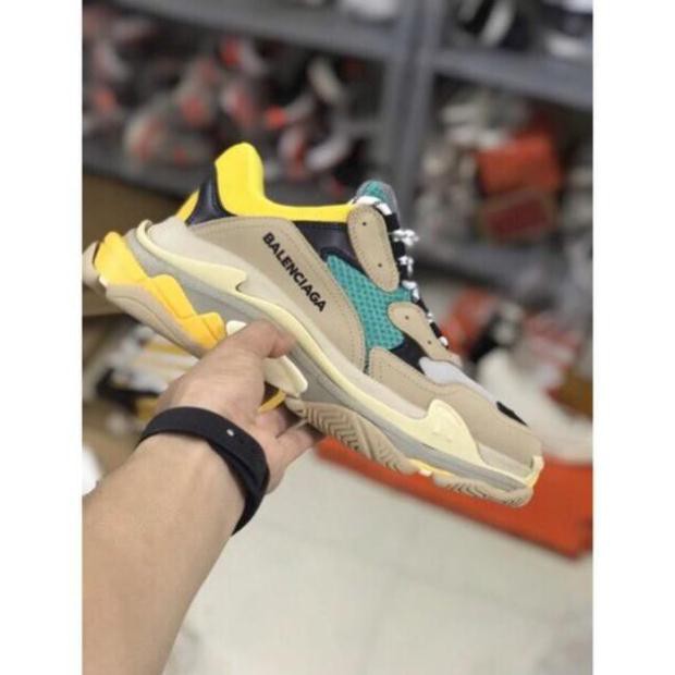 𝐑ẻ Sale SALE têt 𝐒𝐀𝐋𝐄🌺𝐓Ế𝐓 Giầy balenciaga triple s vàng xanh Xịn Xò new new new . 2020 : Ad821 . new > : ' . .