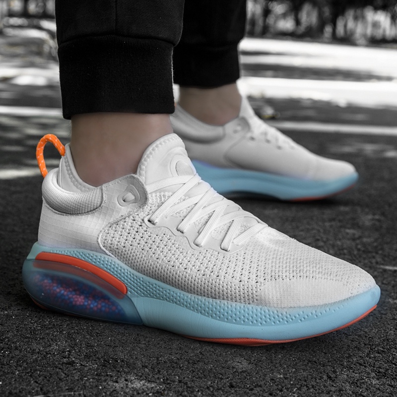 Giày thể thao thông thường cỡ lớn mới cho nam và nữ 36-46, chạy bằng vải bay, chống trượt, chống mài mòn, nhẹ và thoáng khí giày bóng rổ