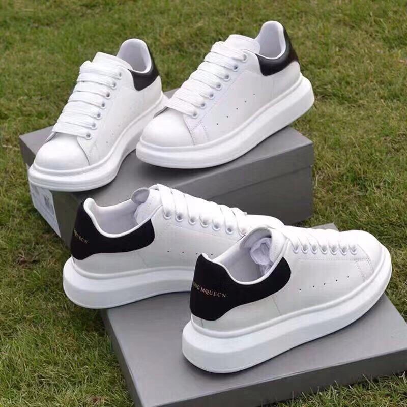 {Có Sẵn) Giày thể thao Nữ Nam Trắng Đế Cao MCQ Gót Nhung Đen Có size Nam nữ (Size 36-43)  Bản Dây To (Form rộng)