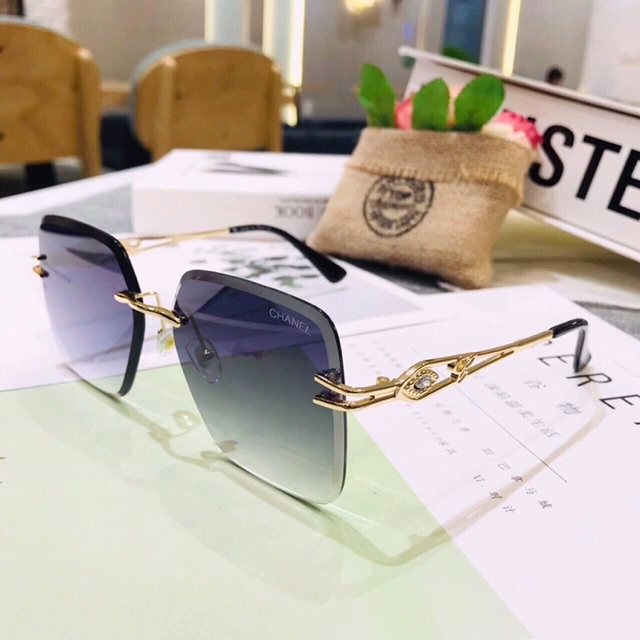 Kính ốc nữ vuông eye