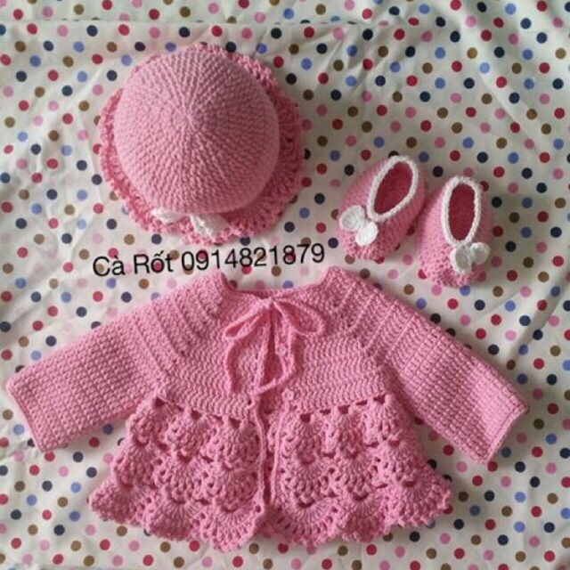 Khoác len cho bé gái handmade