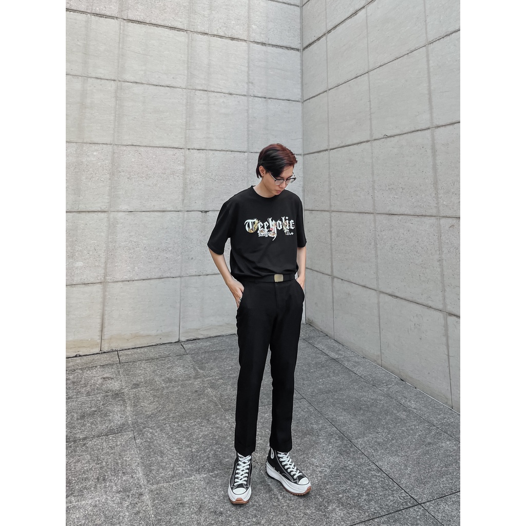 Áo Thun Unisex Thiên Thần Nhỏ TeeHolic Màu Đen - THS