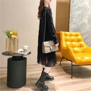 V011 - Váy len phối chân ren cao cấp