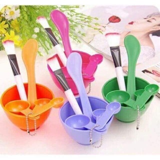 Bát trộn mặt nạ