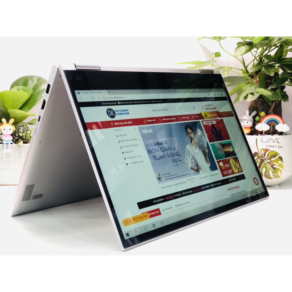 Lenovo Yoga 730-15IKB Laptop cũ đa năng dành cho doanh nhân