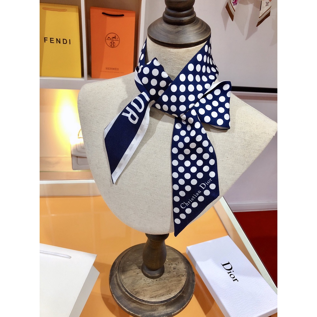Khăn Choàng Cổ / Khăn Tay / Túi Xách Họa Tiết Chấm Bi Phối Ruy Băng Lụa Màu Xanh Navy Thiết Kế Ấn Tượng Cho Nữ
