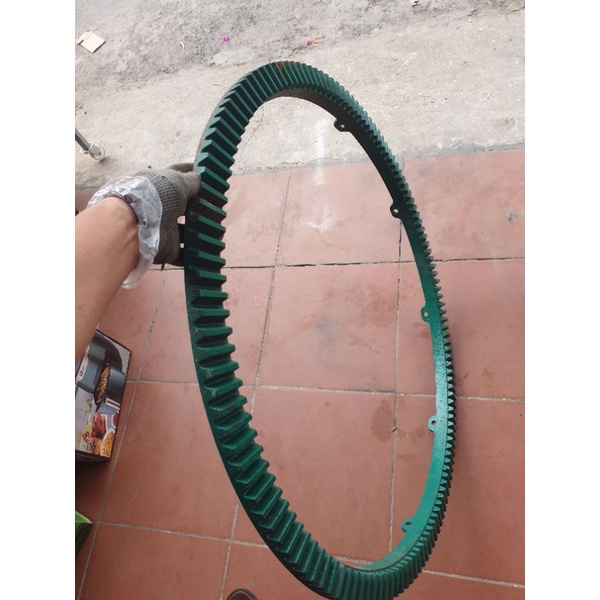 Bánh răng vanh máy trộn 135 răng 9 lỗ ốc vanh 91,5cm