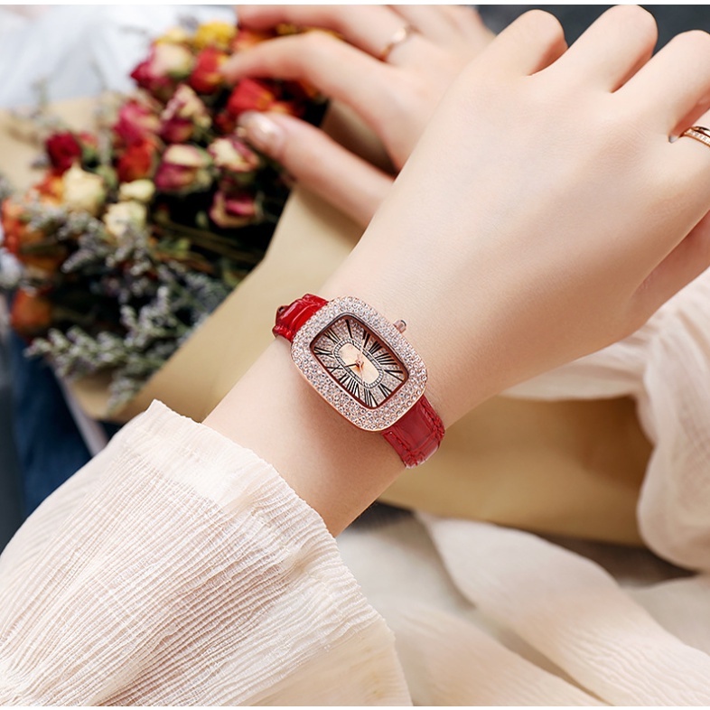 Đồng Hồ Đeo Tay Máy Quartz Đính Kim Cương Nhân Tạo Màu Xanh Lá Đơn Giản Cho Nữ