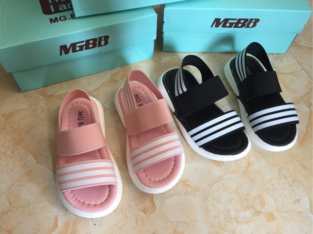 Sandal MGbaby cho bé gái - dép quai hậu đi học chun co dãn V163