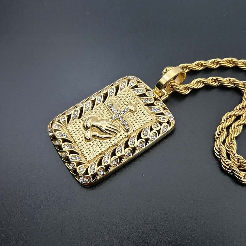 Vòng cổ Thép Titan Mạ Vàng Phối Mặt Thánh Giá Thời Trang Cho Nam