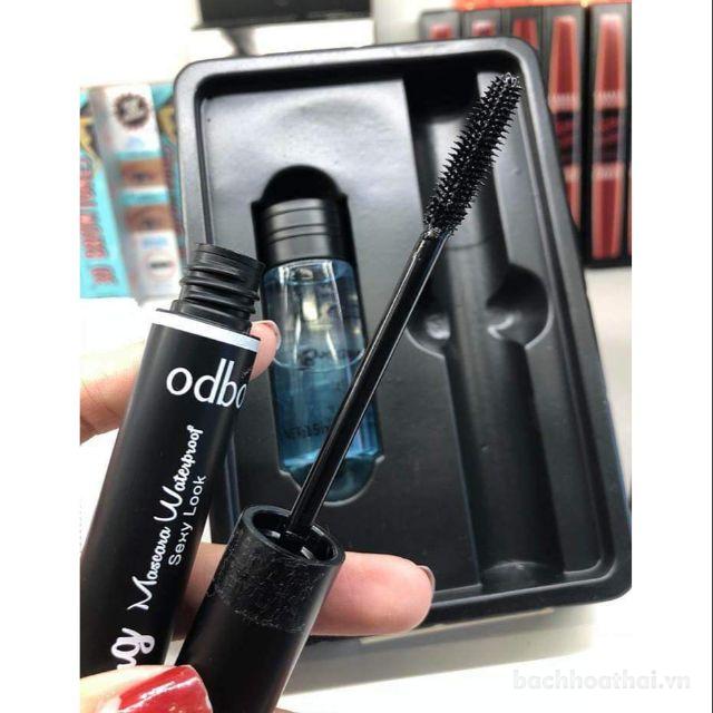 Bộ 2 món Mascara và nước tẩy trang Strong Series Mascara Waterproof ƨexy Look