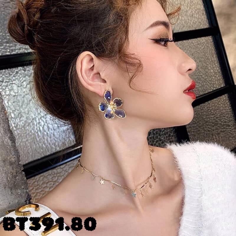 Bông tai hoa phong cách sang trọng