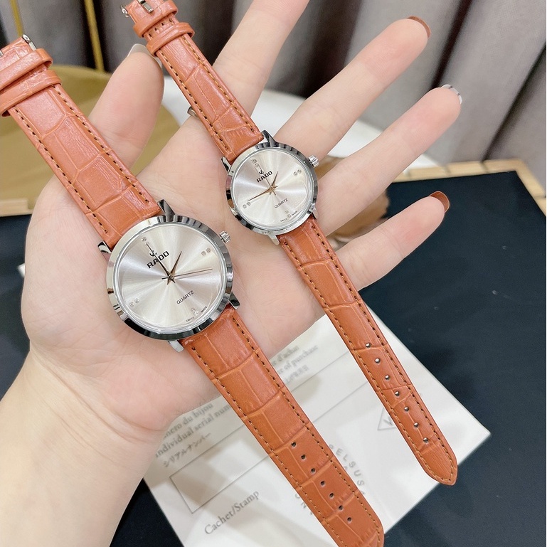 Đồng hồ đôi nam nữ đẹp ,dây da mặt tròn ,hợp thời trang đeo tay thời trang ,hàng chính hãng cao cấp Authentic