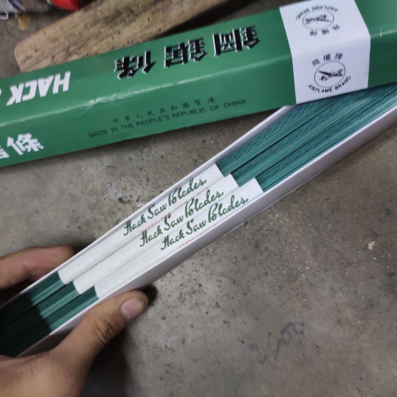 Hộp 72 lưỡi cưa sắt màu xanh 300mm x 12mm