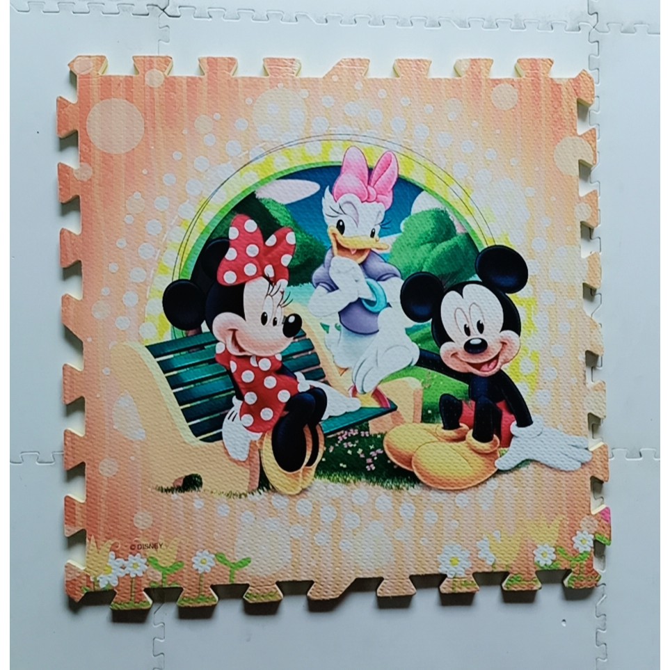 Thảm xốp hình ghép bộ sưu tập tranh chú chuột mickey KT 60x60x1cm 1bộ có 4tấm giá 90000₫