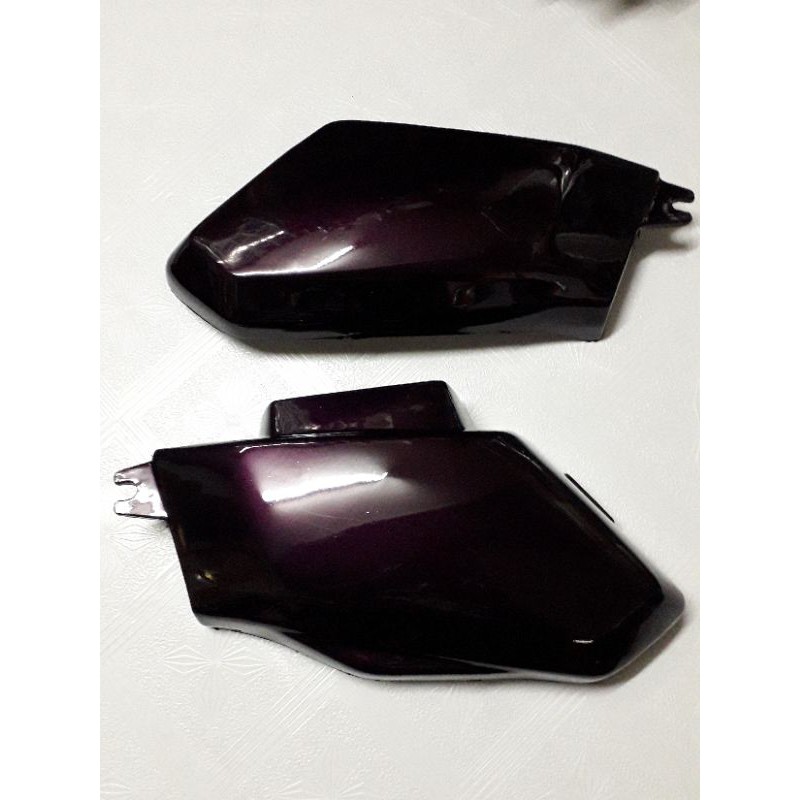 Cốp xe Dream nho 2 bên