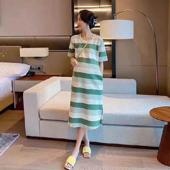 Đầm thun Perty ngắn tay xẻ tà thời trang Hàn Quốc cho nữ