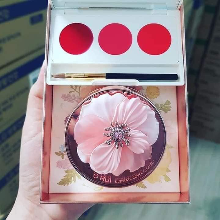 PHẤN NƯỚC OHUI SET 1 PHẤN NƯỚC + 1 LÕI PHẤN + 1 BẢNG SON 3 MÀU MẪU MỚI NHẤT