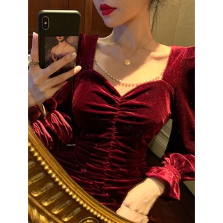 Váy nhung đỏ nhũ đuôi cá (kèm dây ngọc)