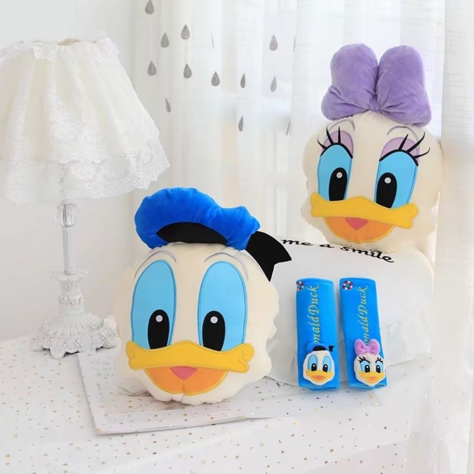Gối Tựa Đầu / Vai / Cổ Gắn Dây Đai An Toàn Xe Hơi Hình Vịt Donald / Hoa Cúc Dễ Thương