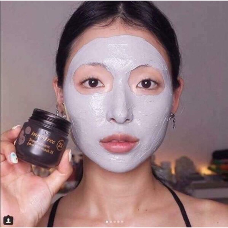 Mặt nạ tro núi lửa se khít lỗ chân lông Innisfree 2x volcanic pore clay mask