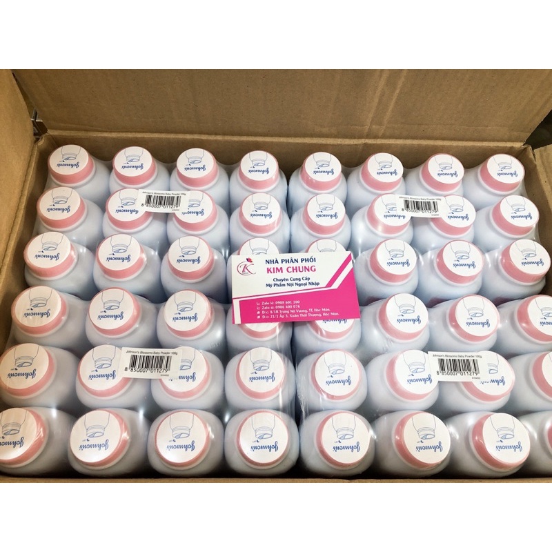 Phấn thơm Johnson’s Baby Blossoms baby powder