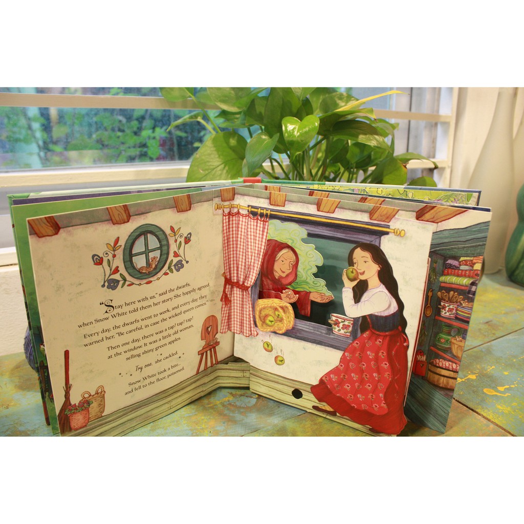 Sách - Pop Up Snow White and the seven dwarfs
