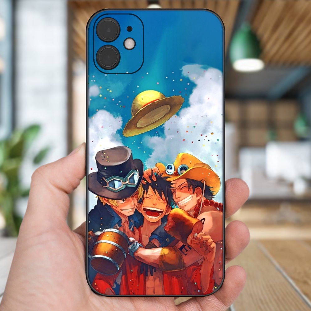 Ốp lưng iPhone 11 dẻo đen cạnh vuông in hình Ace One Piece