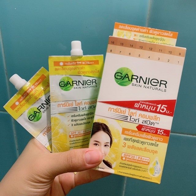 6 gói Kem dưỡng ganier màu vàng