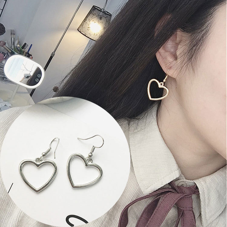 Hollow Lovely Heart Shaped Earrings Sweet Simple Earring for Student
