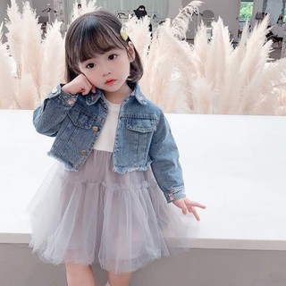 Set áo khoác bò thêu hoa kèm váy ren xoè