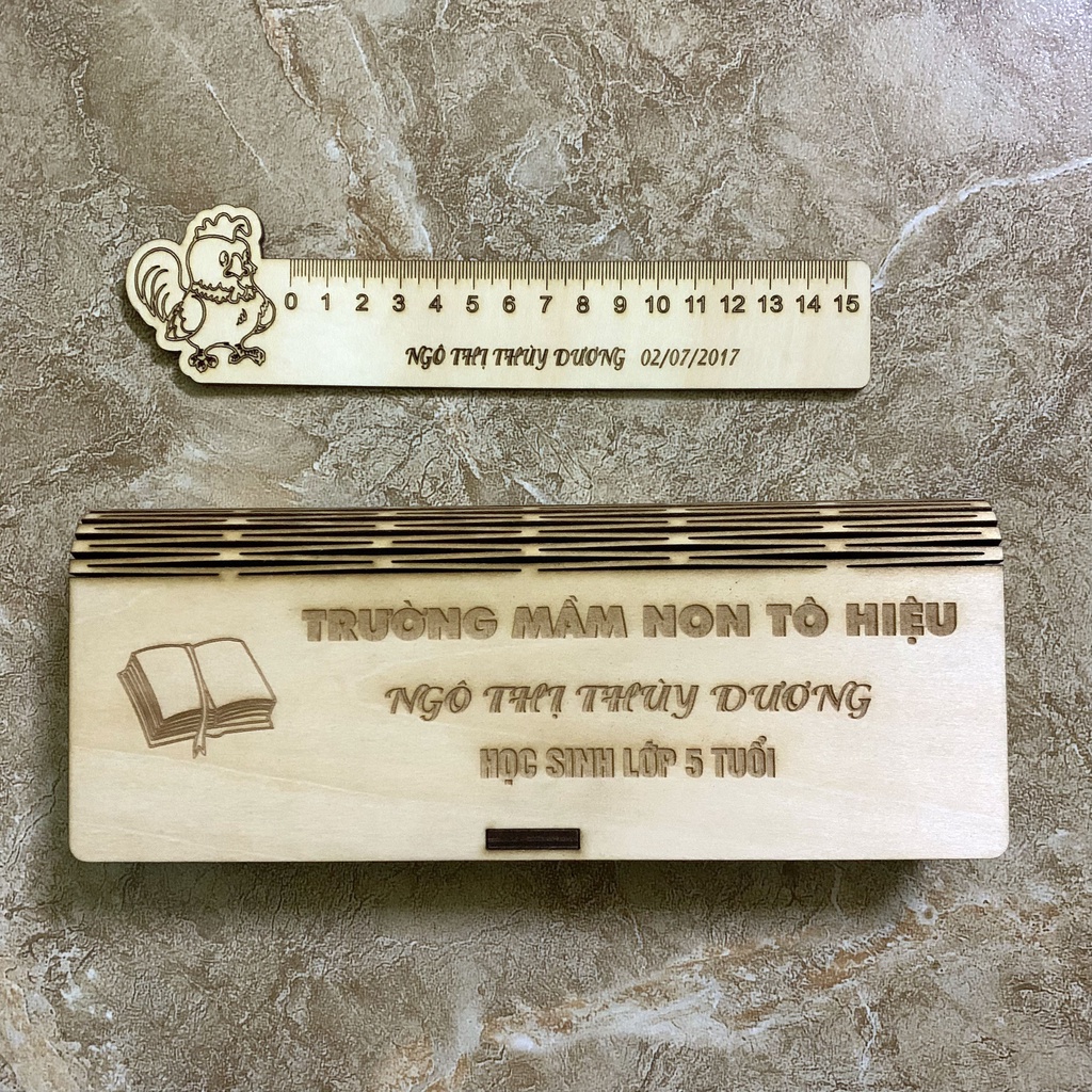 Hộp bút gỗ, thước kẻ gỗ khắc tên, khắc hình theo yêu cầu