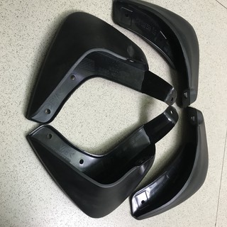 Bộ chắn bùn xe Kia Morning đời 2008 ( phom đèn gầm tròn)