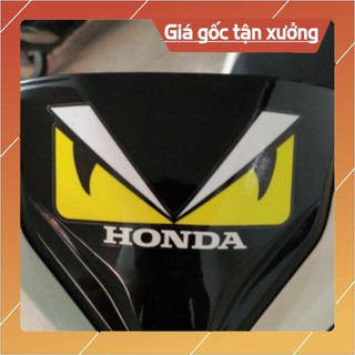 Tem giấy mắt Fendi dán đầu xe,kính chắn gió