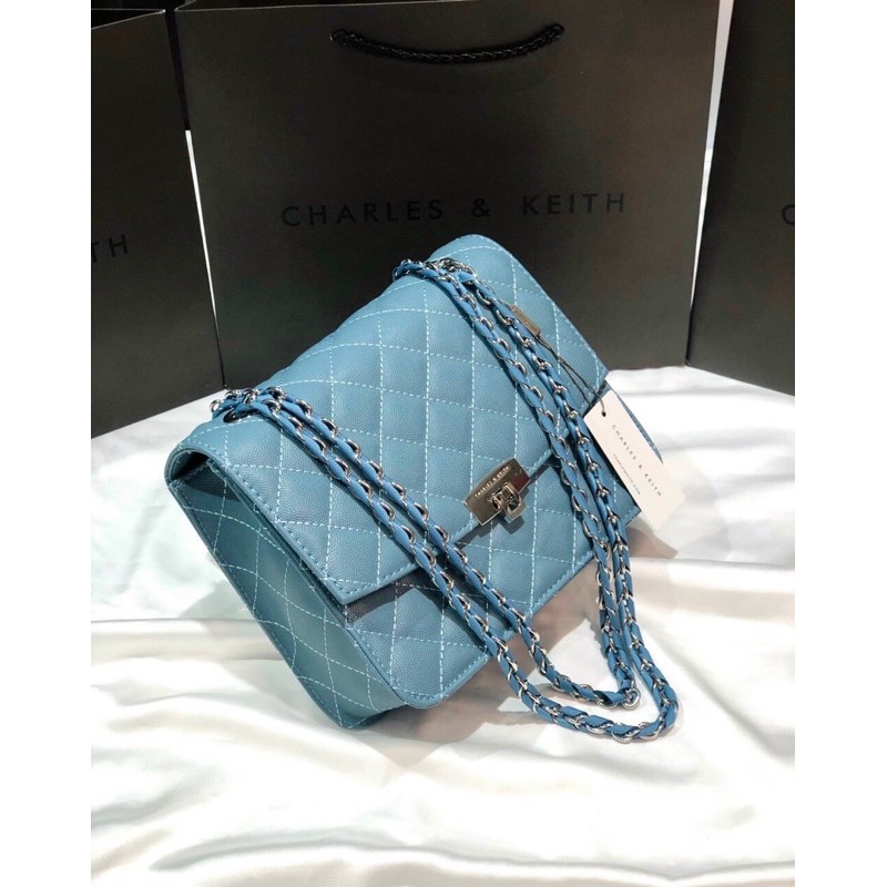 Túi xách Charles and Keith Quilted chain